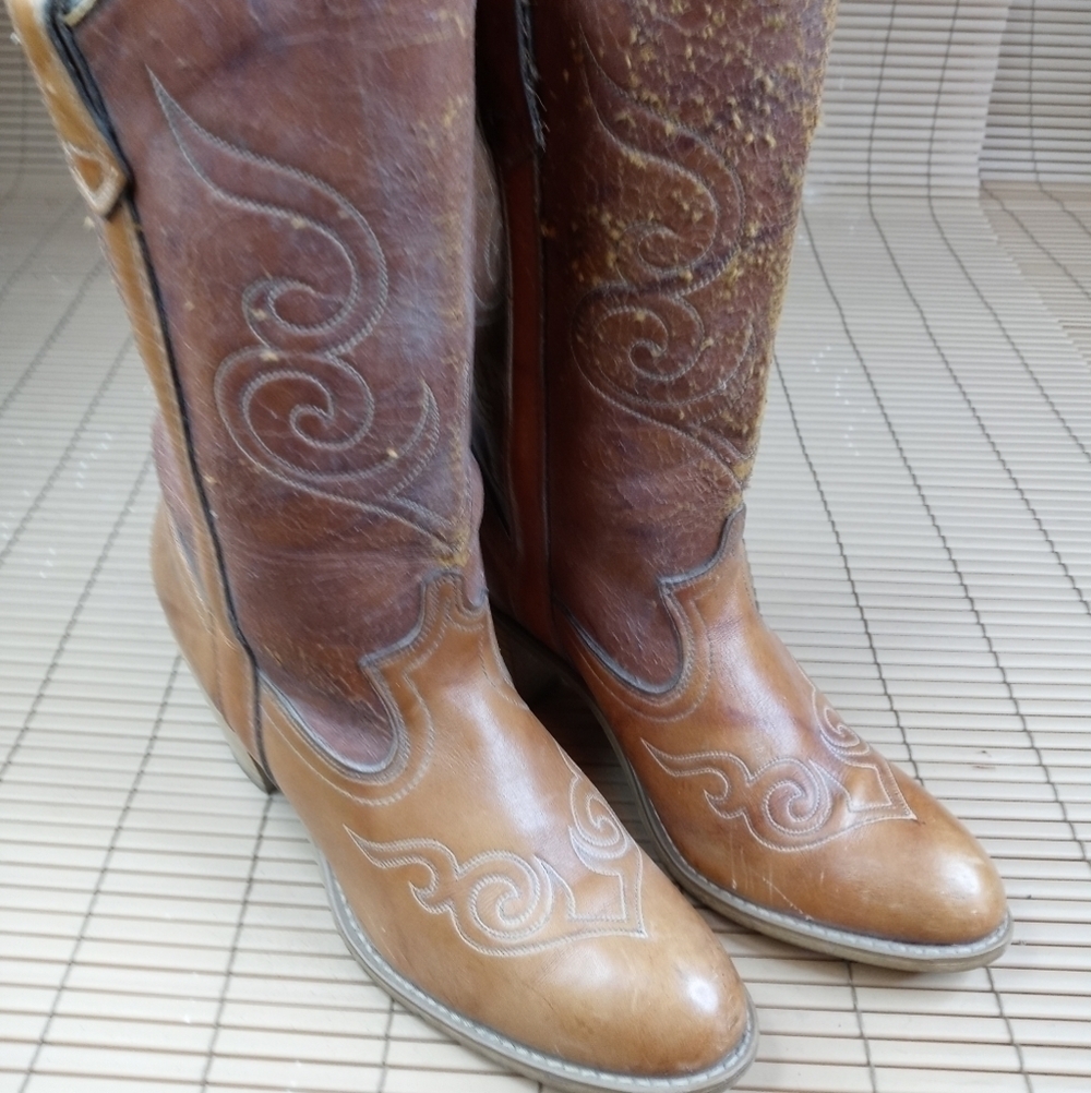Acme boots women's sz 8.5M brown leather 3" heel cowboy Western boots. Made in U